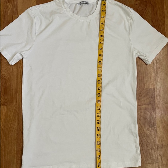 EUC Zara White Short Sleeve Crew Neck Tshirt sz M - Picture 4 of 5
